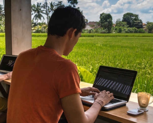 Bekerja Sambil Liburan, Work From Bali Diapresiasi Demi Membangkitkan Sektor Pariwisata