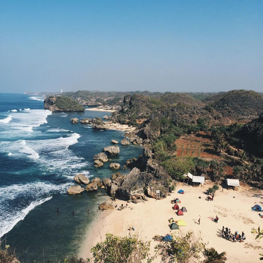10 Destinasi Wisata Pantai Yogyakarta Terbaik dan Terpopuler 10