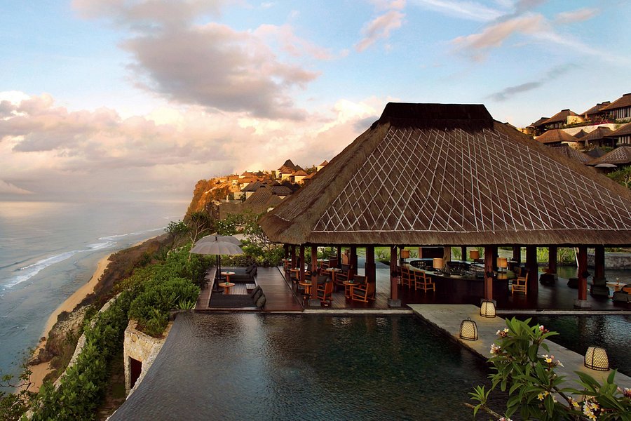 5 Hotel Termahal Indonesia Yang Cocok Dijadikan Hotel Staycation 4