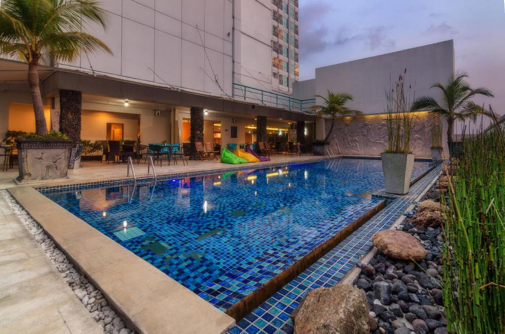 5 Hotel Yang Strategis Untuk Wisata Staycation Surabaya 3