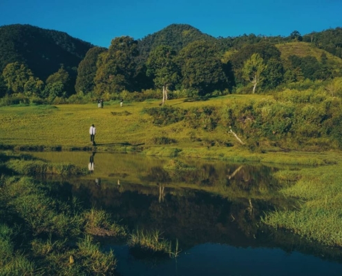 5 Spot Foto Keren Yang Ada Di Destinasi Wisata Garut Buffalo Hill