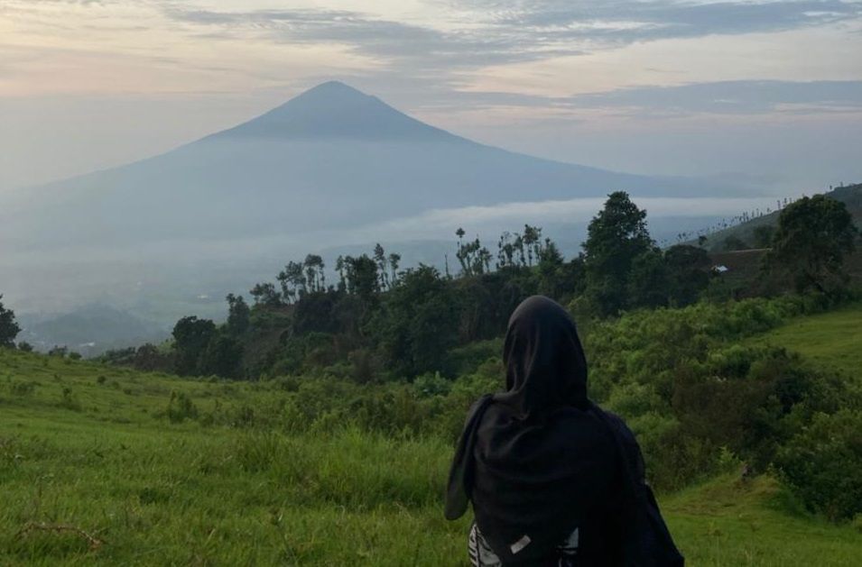 5 Spot Foto Keren Yang Ada Di Destinasi Wisata Garut Buffalo Hill 5