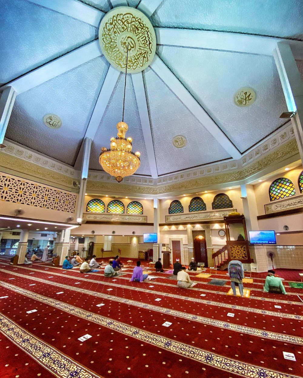 5 Wisata Masjid Kuala Lumpur Termegah Yang Bakal Membuatmu Betah Ibadah