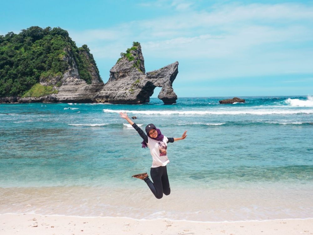 5 Wisata Pantai Nusa Penida Yang Eksotis Ini Wajib Kamu Kunjungi Sekali Seumur Hidup 3