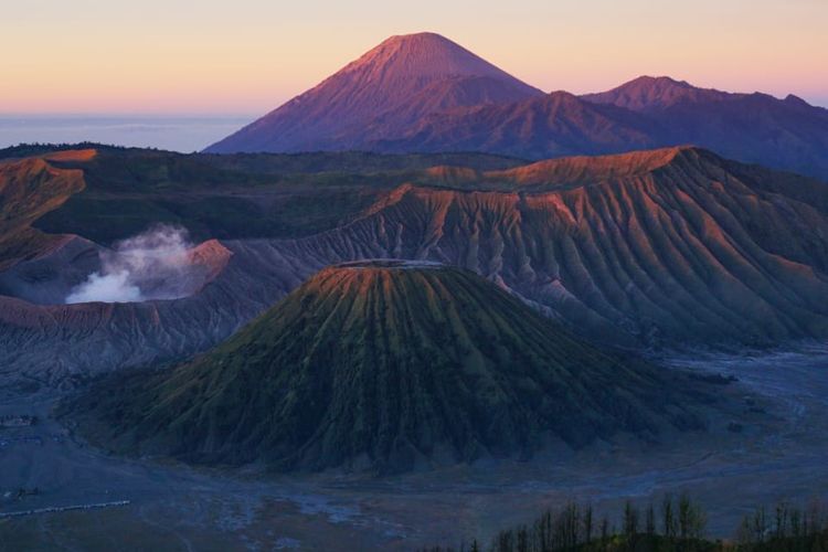 7 Lokasi Wisata Pulau Jawa Yang Populer Hingga Ke Seluruh Dunia 7