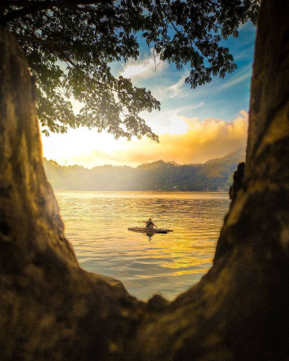 7 Wisata Danau Pulau Jawa Yang Horor dan Angker, Konon Di Huni Naga Raksasa 3