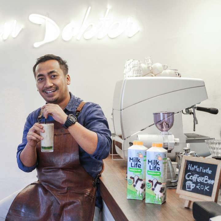 Pecinta Minuman Susu Kunjungi 3 Kafe Kekinian Yang Tidak Membuat Sakit Perut