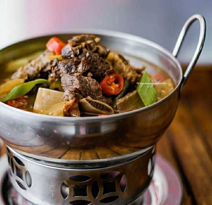 5 Restoran Iga Jakarta Selatan Terkenal Akan Dagingnya Yang Empuk Membuat Kamu Ketagihan