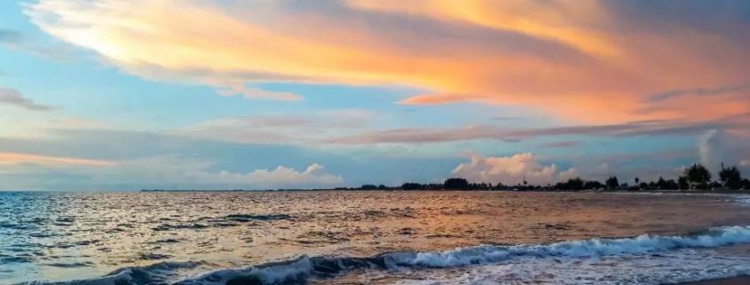 5 Destinasi Pantai Terbaik Aceh Barat Yang Harus Dikunjungi Saat Liburan 5