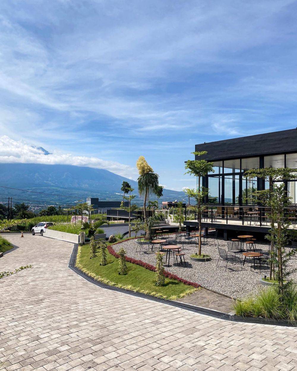 6 Rekomendasi Kafe Kota Batu Malang Dengan Pemandangan Pegunungan Yang Indah