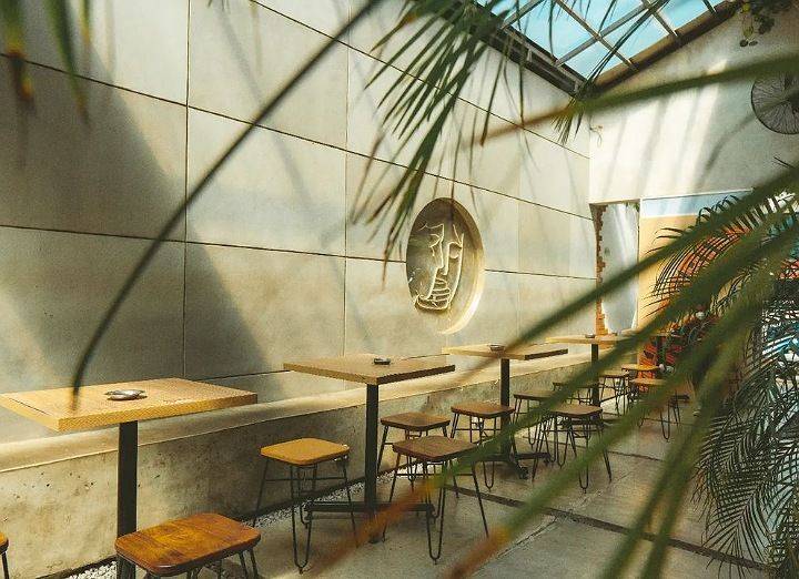 Rekomendasi 7 Kafe Keren Surabaya Dengan Harga Terjangkau untuk Menemani Hangoutmu 7