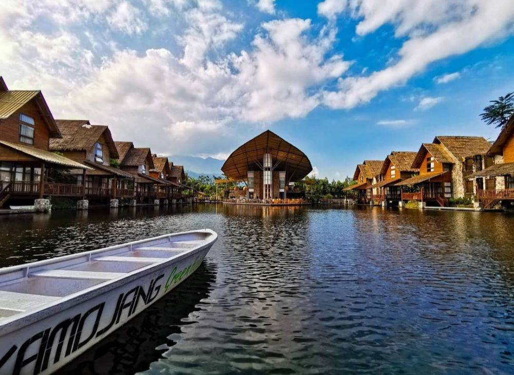 5 Villa Tepi Danau Bandung Cocok Untuk Pengalaman Healing yang Mengasyikkan 3