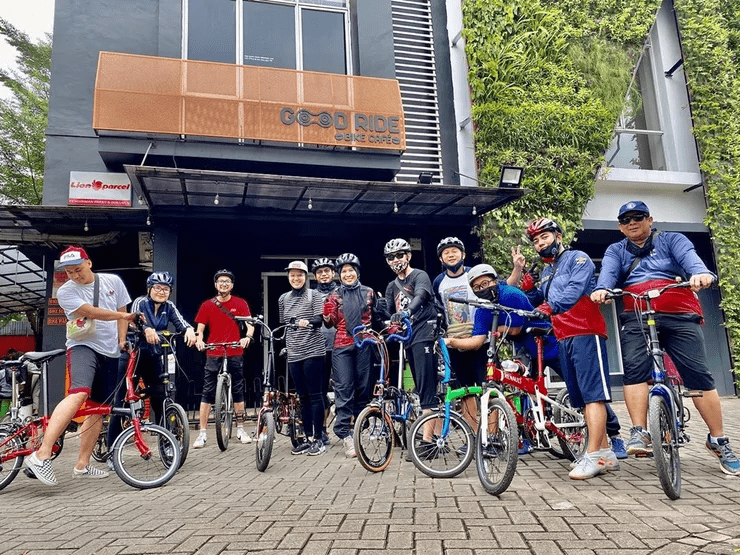 7 Cafe Kekinian Jakarta yang Wajib Dikunjungi Oleh Komunitas Sepeda 5