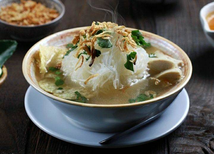 7 Tempat Soto Ayam Jakarta yang Paling Mengenyangkan Dengan Porsi Berlimpah