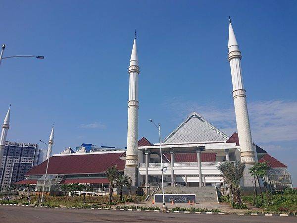 7 Masjid Megah Jakarta Terpopuler Yang Wajib Dikunjungi Saat Ramadan 2023 3