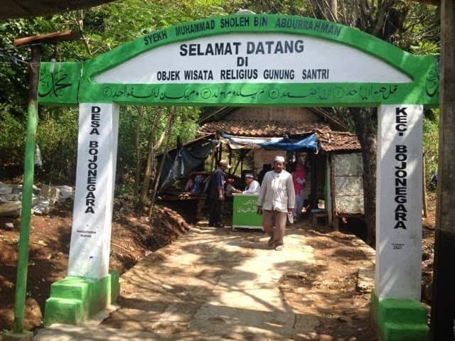 Jalan-jalan Ke 9 Destinasi Religi Islam Banten Paling Populer 2