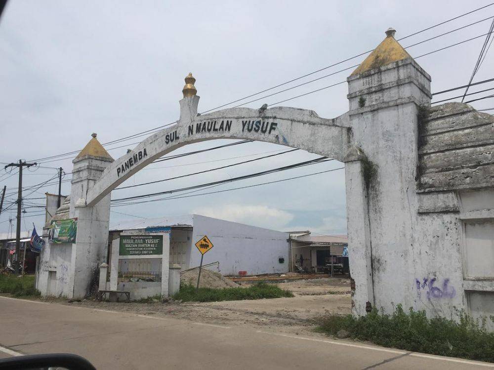Jalan-jalan Ke 9 Destinasi Religi Islam Banten Paling Populer 4