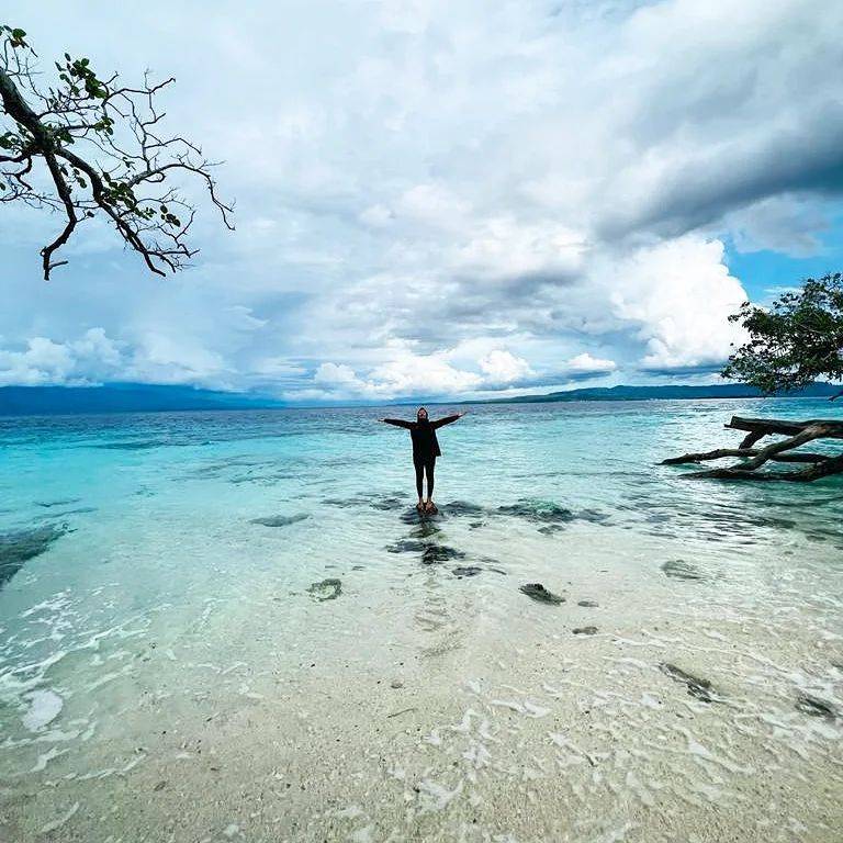 Menikmati Keindahan 6 Destinasi Wisata Pantai Ambon yang Tak Boleh Dilewatkan 6