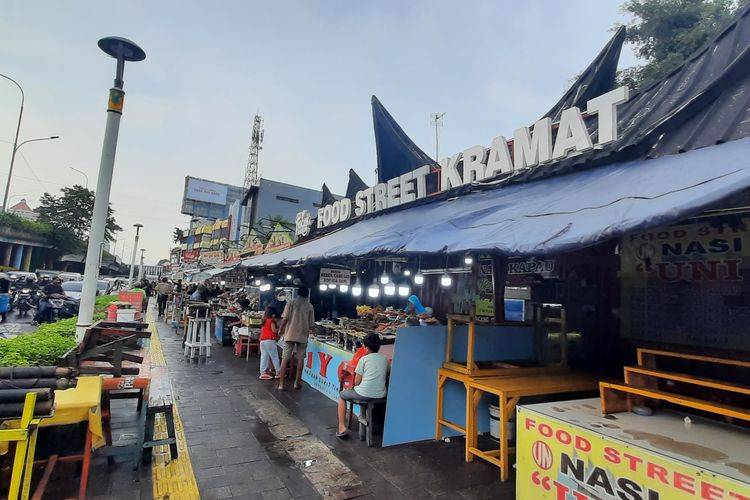 Sambil Menunggu Waktu Berbuka Puasa, 7 Tempat Berburu Takjil Jakarta Yang Bisa Kamu Kunjungi 3