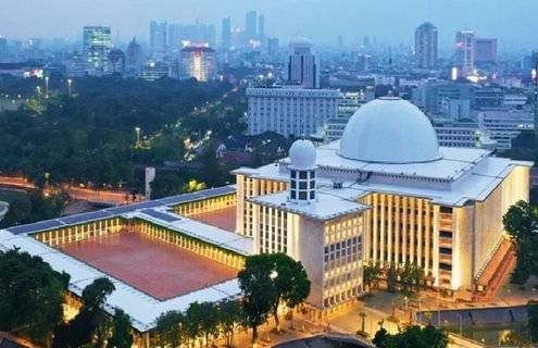 Sambil Menunggu Waktu Berbuka Puasa, 7 Tempat Berburu Takjil Jakarta Yang Bisa Kamu Kunjungi 6