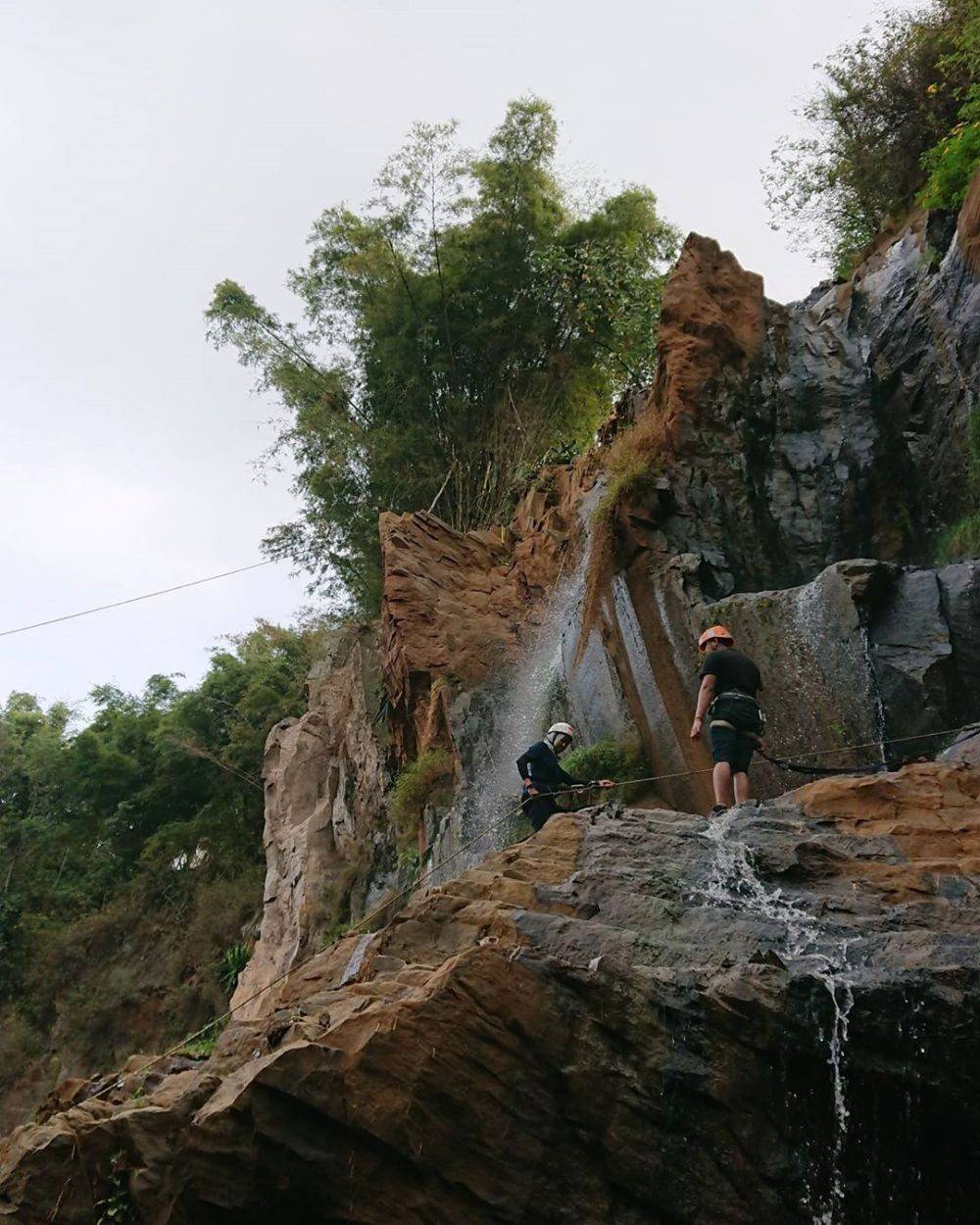 Sensasi Liburan Seru ! 7 Destinasi Wisata Bandung Timur yang Wajib Dikunjungi 7