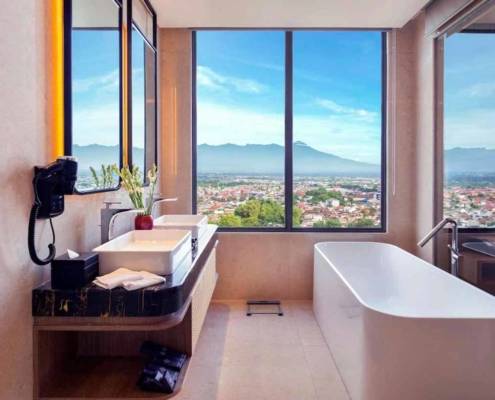 5 Hotel Mewah Malang Dilengkapi Dengan Bathtub, Nikmati Libur Weekend yang Penuh Kenyamanan!