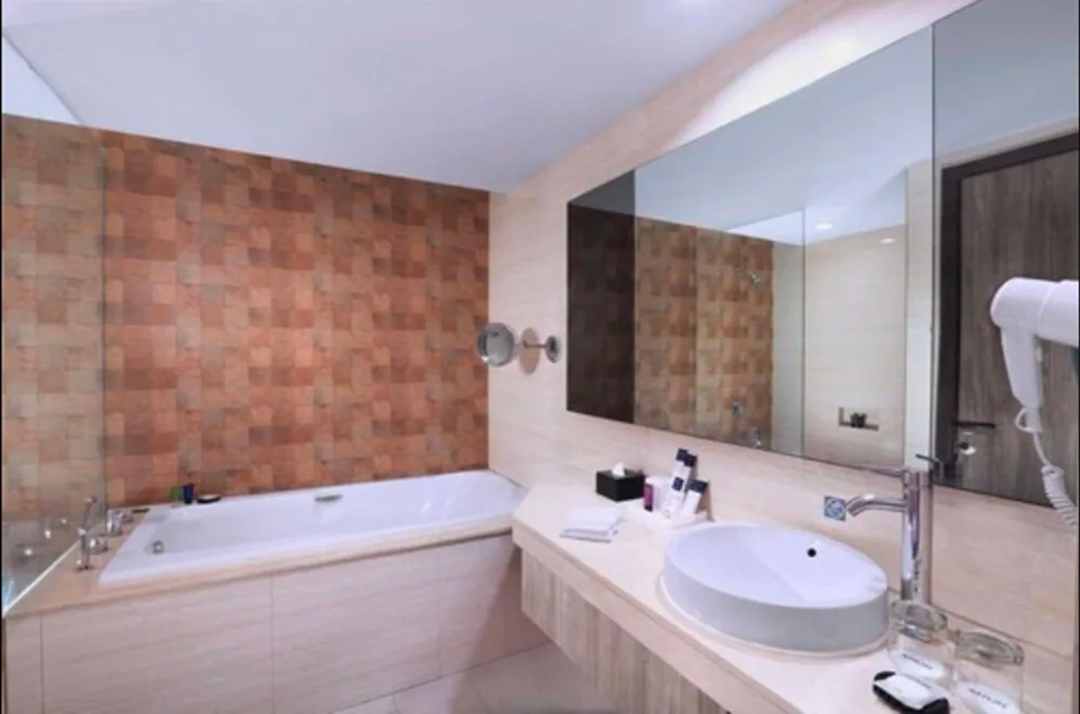 5 Hotel Semarang Terbaik Dengan Fasilitas Bathtub Yang Dijamin Bikin Betah 4