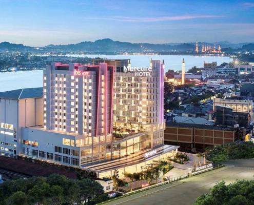 5 Hotel Terbaik Samarinda Yang Memiliki Fasilitas Kolam Renang 2