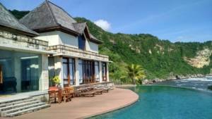 5 Rekomendasi Hotel Jogja dengan Infinity Pool View Laut yang Breathtaking 5