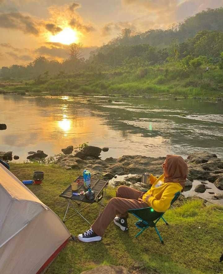 7 Destinasi Camping Pinggir Sungai Berikan Pengalaman Refreshing Tak Terlupakan 5