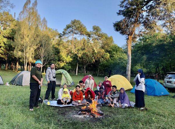 7 Destinasi Camping Pinggir Sungai Berikan Pengalaman Refreshing Tak Terlupakan 7