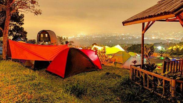 7 Spot Camping Bogor yang Wajib Dikunjungi Bareng Keluarga