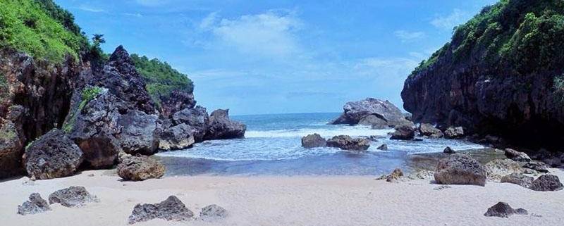 Menikmati Sunset di 6 Pantai Gunungkidul Tersembunyi Yang Indah Dan Mempesona