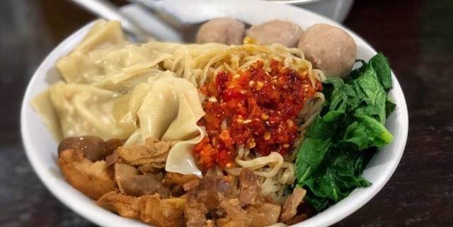 Tak Cuma Enak, 5 Tempat Makan Siang Jakarta Ini Juga Ramah Kantong 5