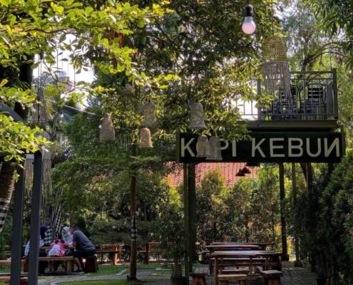 5 Cafe Resto Outdoor Ciputat Tangerang Selatan Nikmati Suasana Sejuk yang Menenangkan ! 3