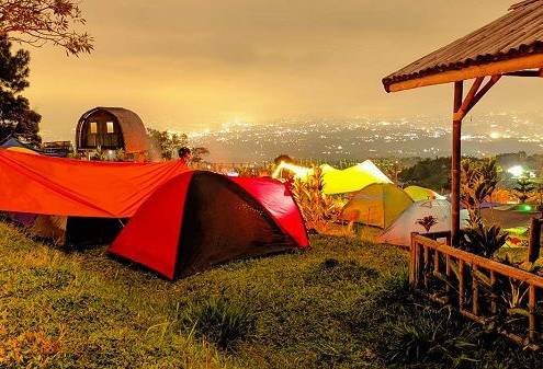 7 Tempat Camping Bogor yang Menyegarkan untuk Quality Time Bersama Keluarga