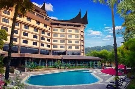 Rekomendasi 8 Hotel Keluarga di Padang Terbaik Untuk Liburan Yang Mengesankan 4