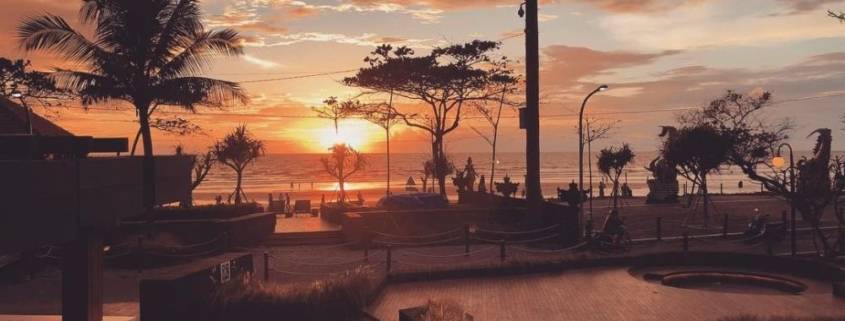5 Sunset Bar Bali Terpopuler Paling Hits untuk Chill Out