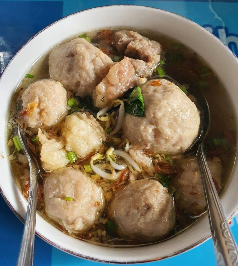 5 Tempat Makan Bakso Terenak Jakarta yang Bikin Ketagihan 3