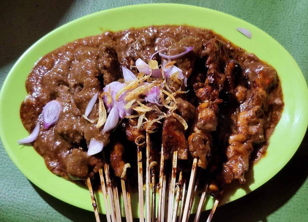 5 Tempat Makan Sate Bandung Dengan Rasa Dan Porsi Yang Memuaskan 3