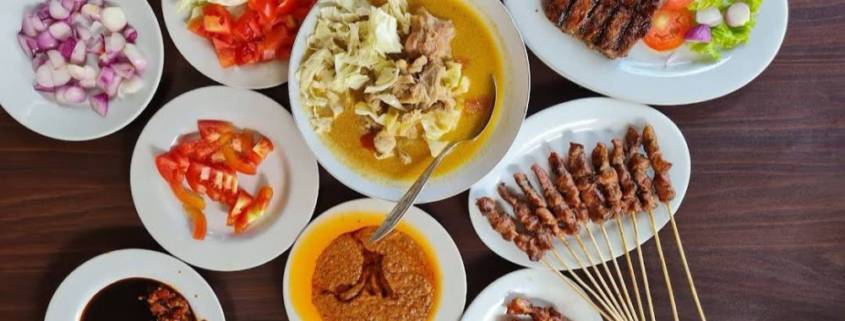 5 Tempat Makan Sate Bandung Dengan Rasa Dan Porsi Yang Memuaskan 4