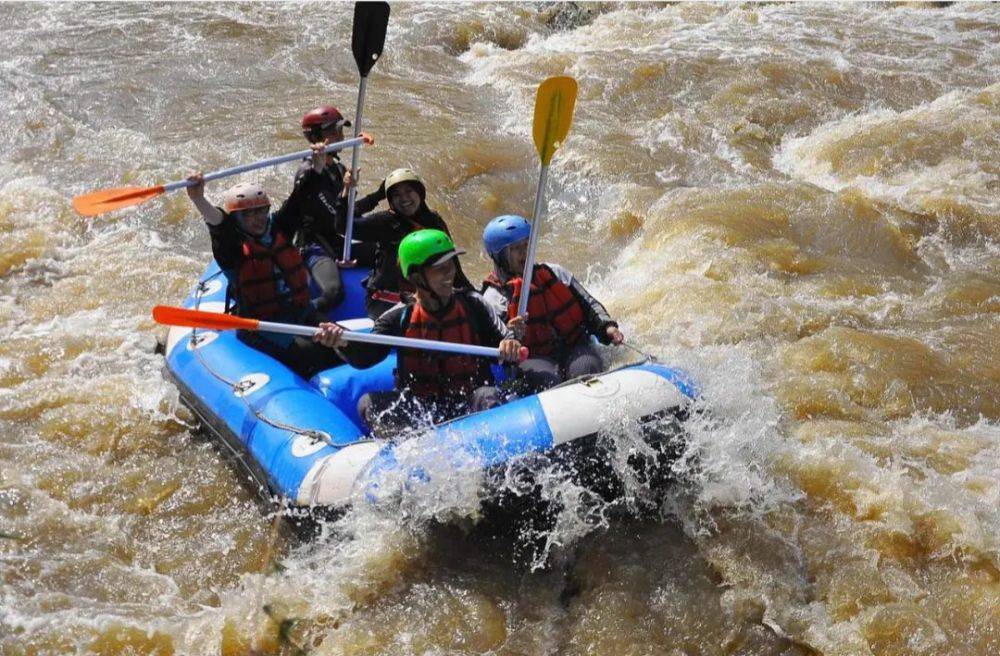 5 Tempat Rafting Magelang Terbaik, Bikin Kamu Ketagihan! 2