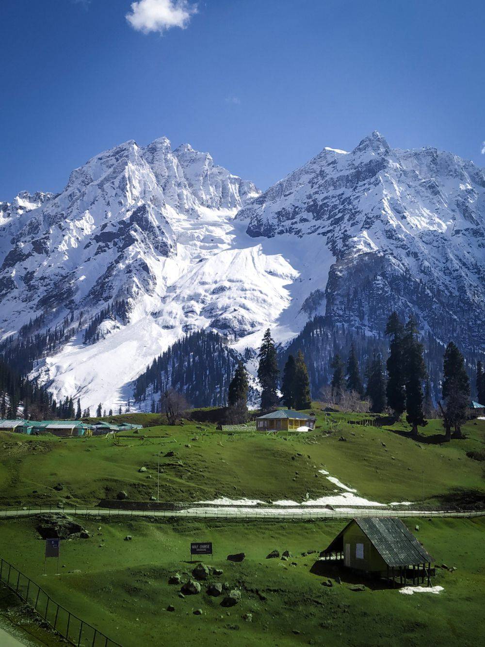 7 Destinasi Wisata Kashmir yang Memukau dengan Budget Terjangkau 7