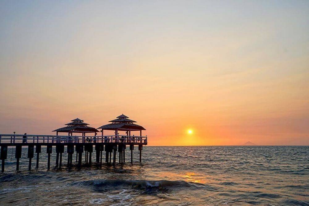 7 Rekomendasi Wisata Pantai Serang Banten Terindah Untuk Liburan Akhir Pekan yang Mengagumkan 6