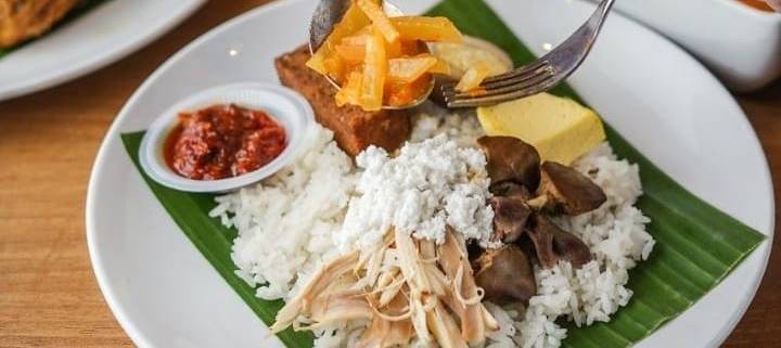 7 Tempat Sarapan Solo Paling Hits, Kuliner Pagi yang Menggugah Selera
