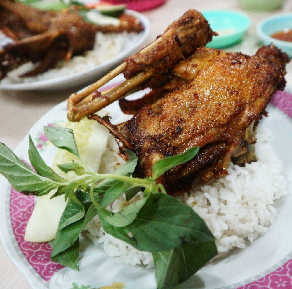 10 Restoran Bebek Surabaya Terlezat Yang Wajib Kamu Coba ! 3