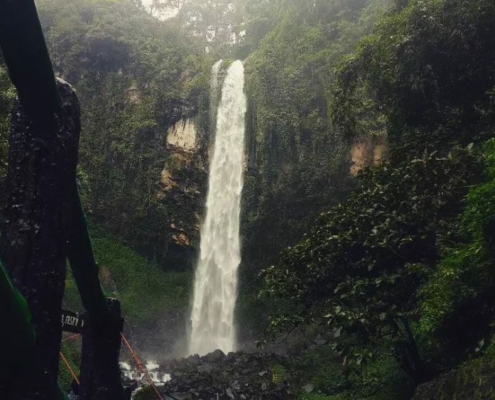 7 Wisata Air Terjun Tawangmangu Yang Eksotis Wajib Untuk Dikunjungi 7